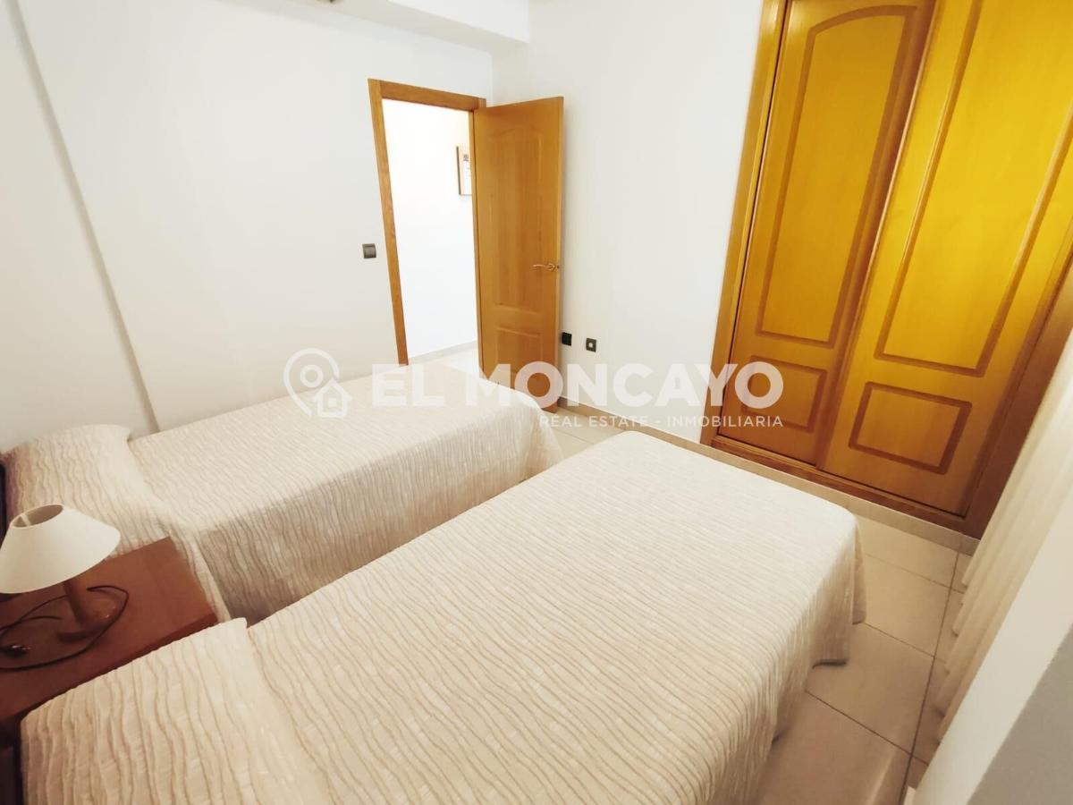 Apartment à Guardamar del Segura, Alicante, Espagne 4 chambres, 122 m2 No. 149085