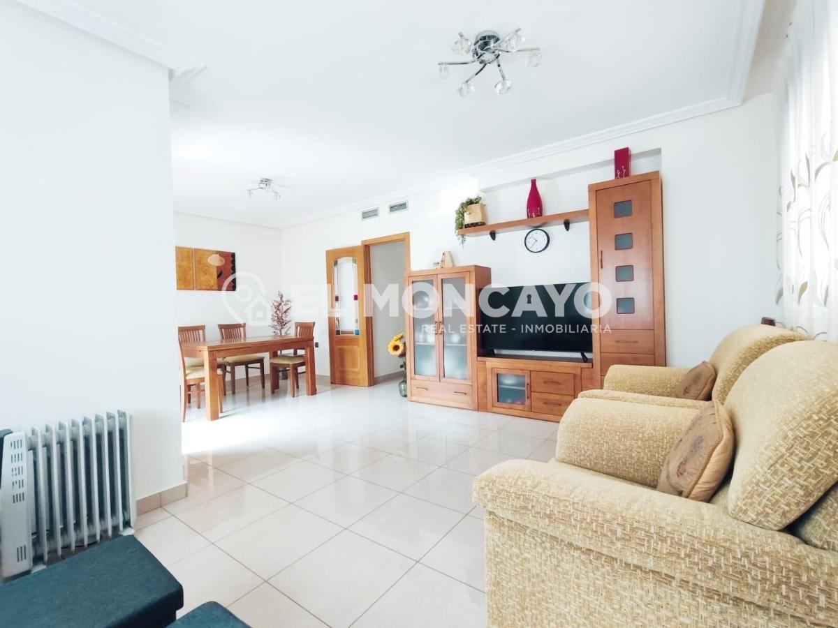 Apartment à Guardamar del Segura, Alicante, Espagne 4 chambres, 122 m2 No. 149085