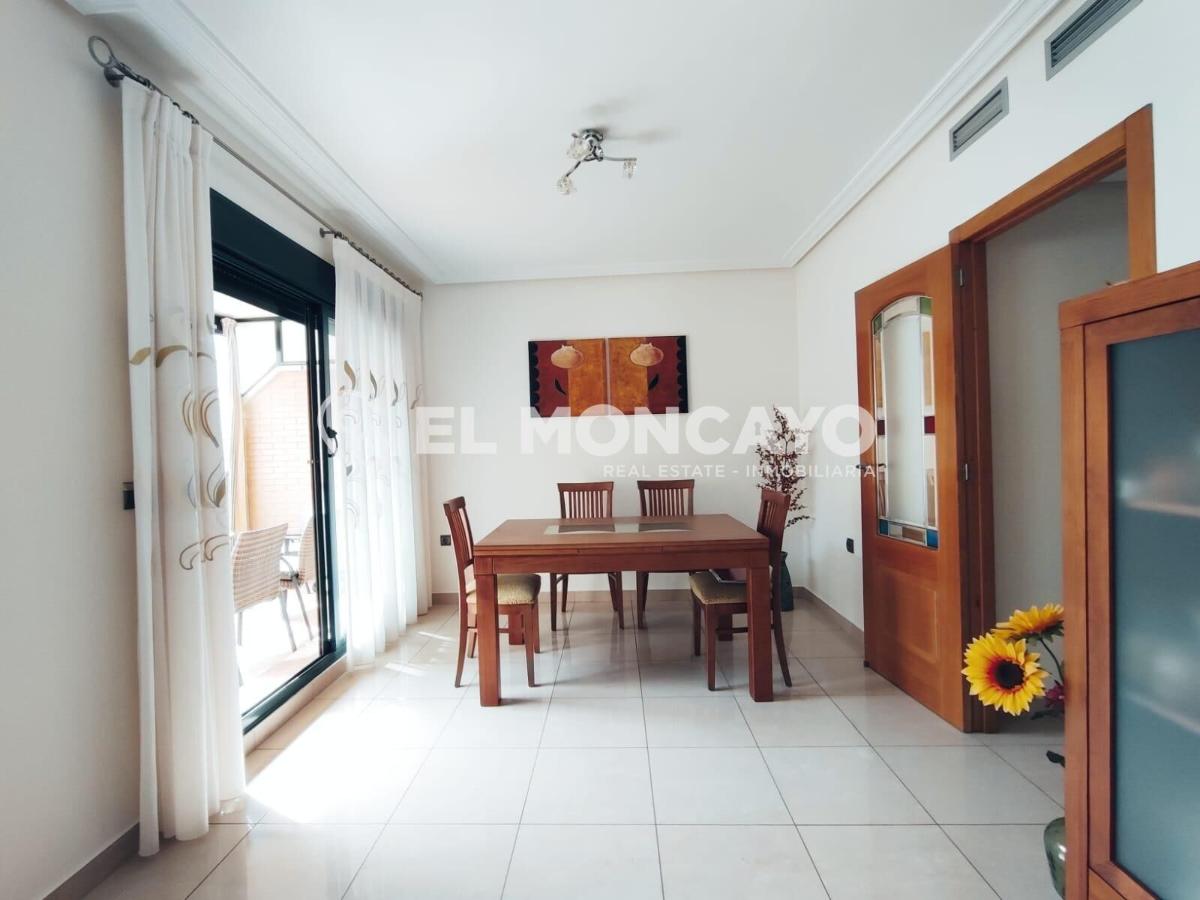 Apartment à Guardamar del Segura, Alicante, Espagne 4 chambres, 122 m2 No. 149085