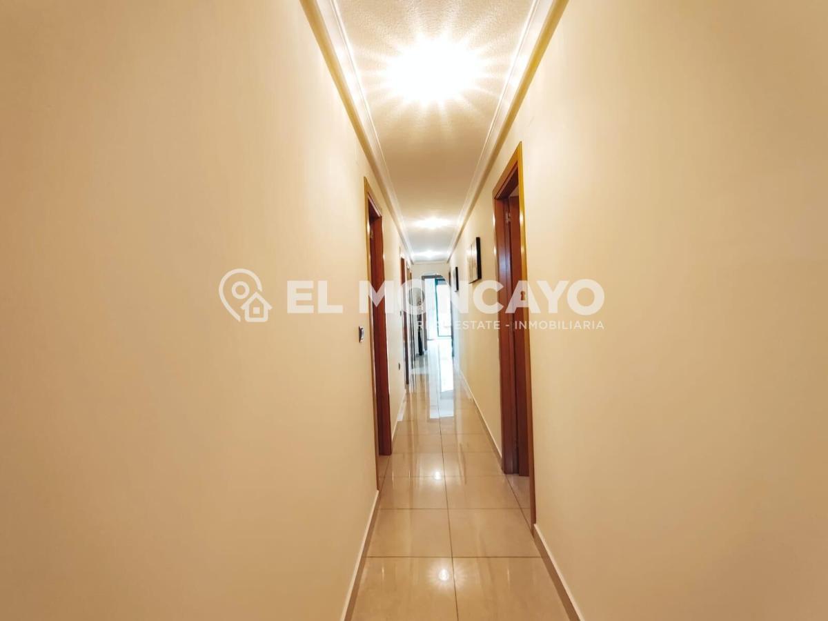 Apartment à Guardamar del Segura, Alicante, Espagne 4 chambres, 122 m2 No. 149085