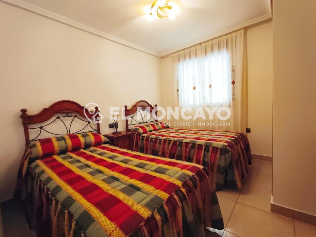 Apartment à Guardamar del Segura, Alicante, Espagne 4 chambres, 122 m2 No. 149085