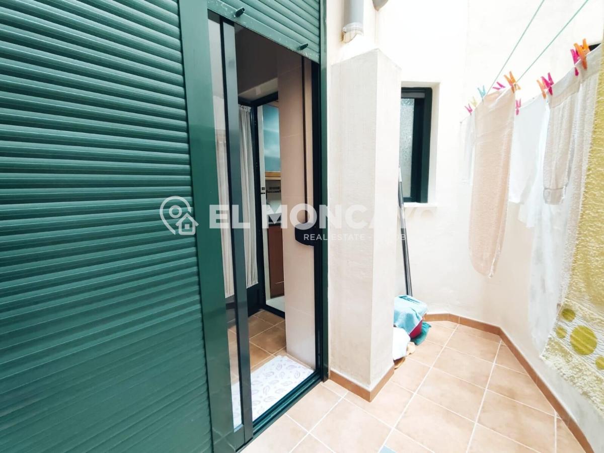 Apartment à Guardamar del Segura, Alicante, Espagne 4 chambres, 122 m2 No. 149085