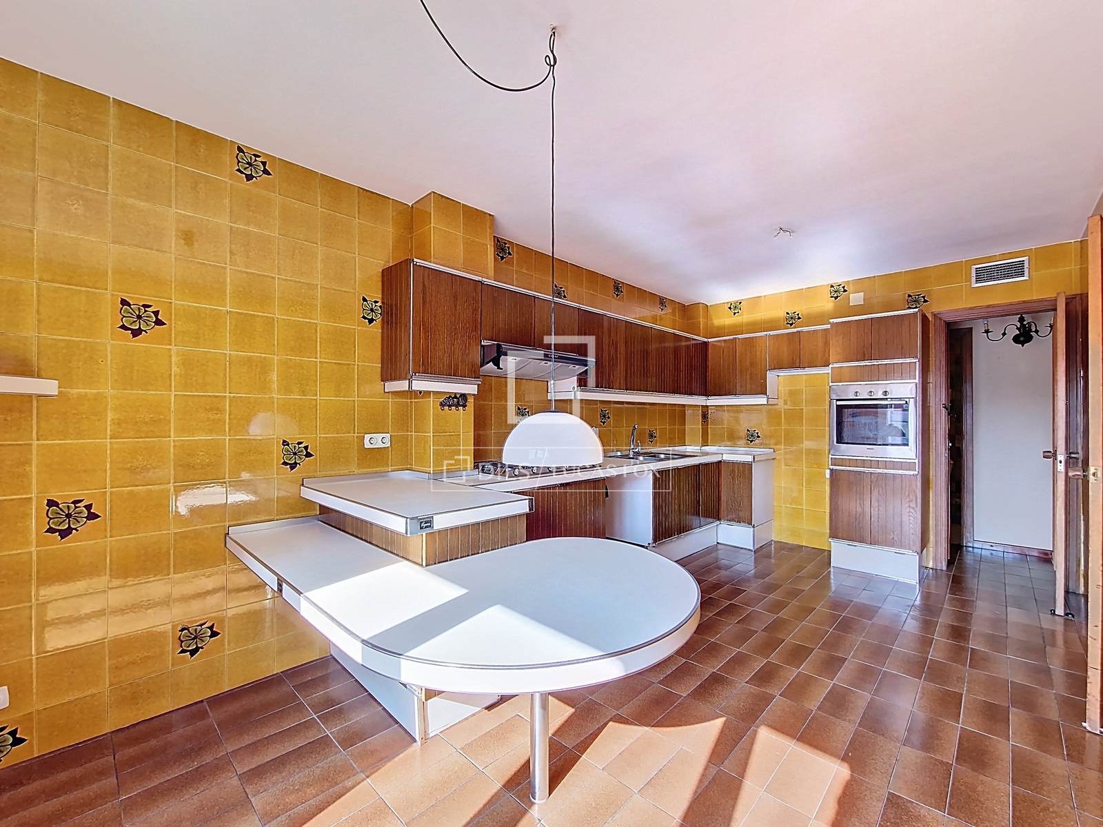 Квартира в Виланова-и-ла-Желтру, Барселона, Испания 6 спален, 185м2 №160833