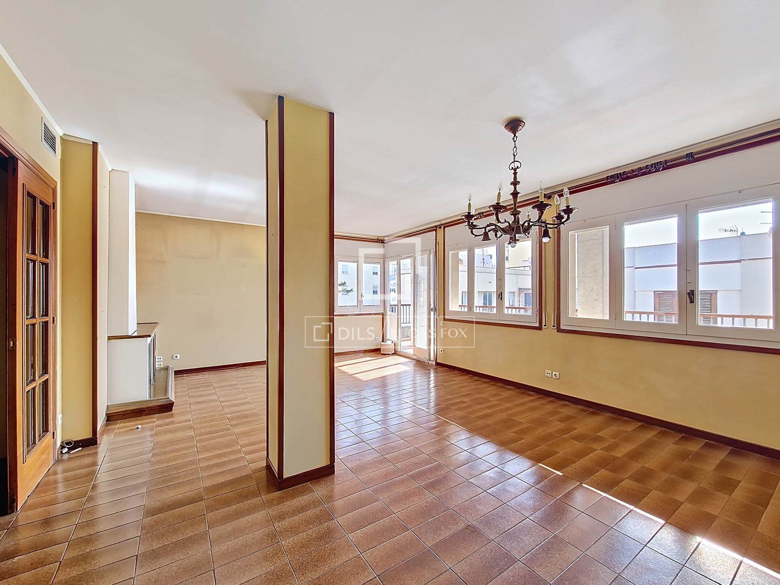 Квартира в Виланова-и-ла-Желтру, Барселона, Испания 6 спален, 185м2 №160833
