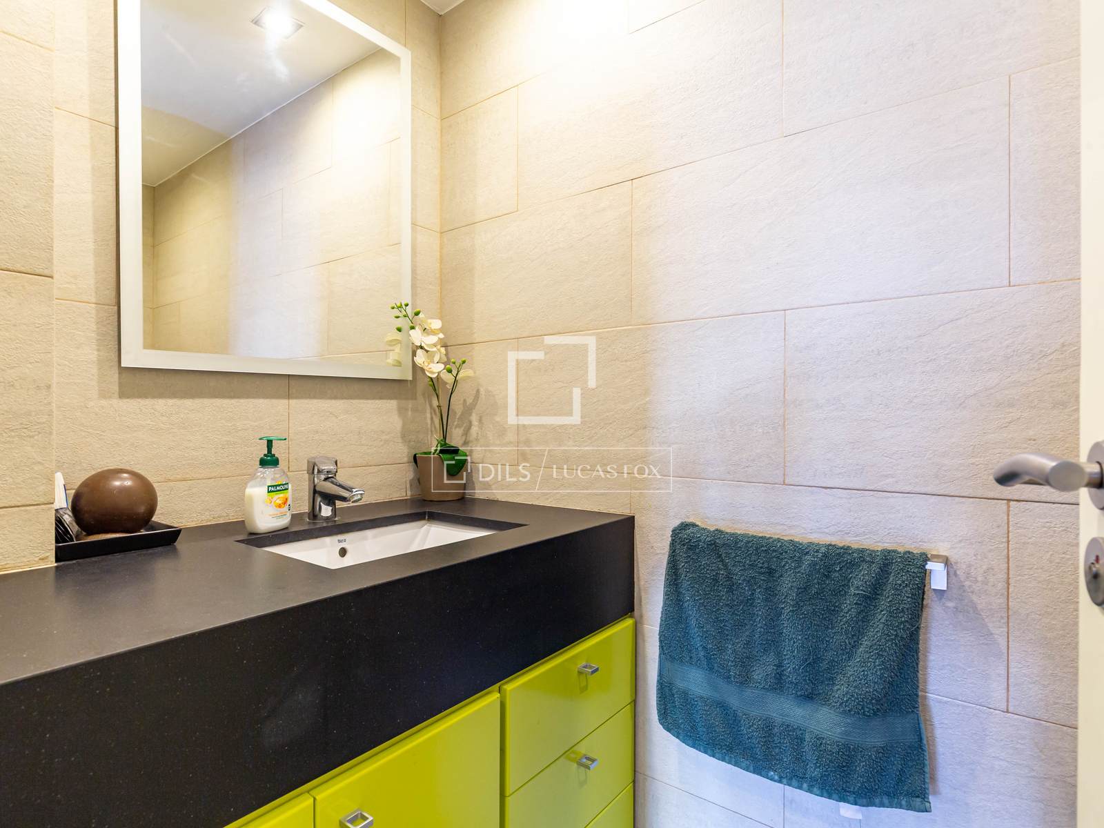 Apartamento en Esplugues de Llobregat, Barcelona, España 3 dormitorios, 192 m2 No. 160834
