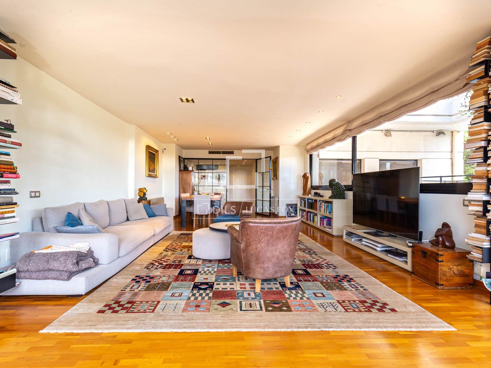 Apartamento en Esplugues de Llobregat, Barcelona, España 3 dormitorios, 192 m2 No. 160834