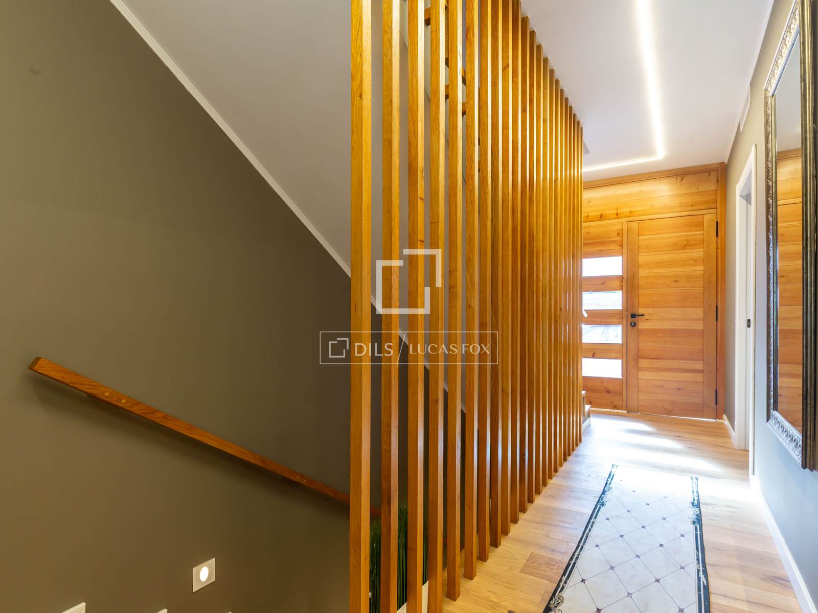 Huvila Esplugues de Llobregat, Barcelona, Espanja 3 makuuhuonetta, 240 m2 No. 160836
