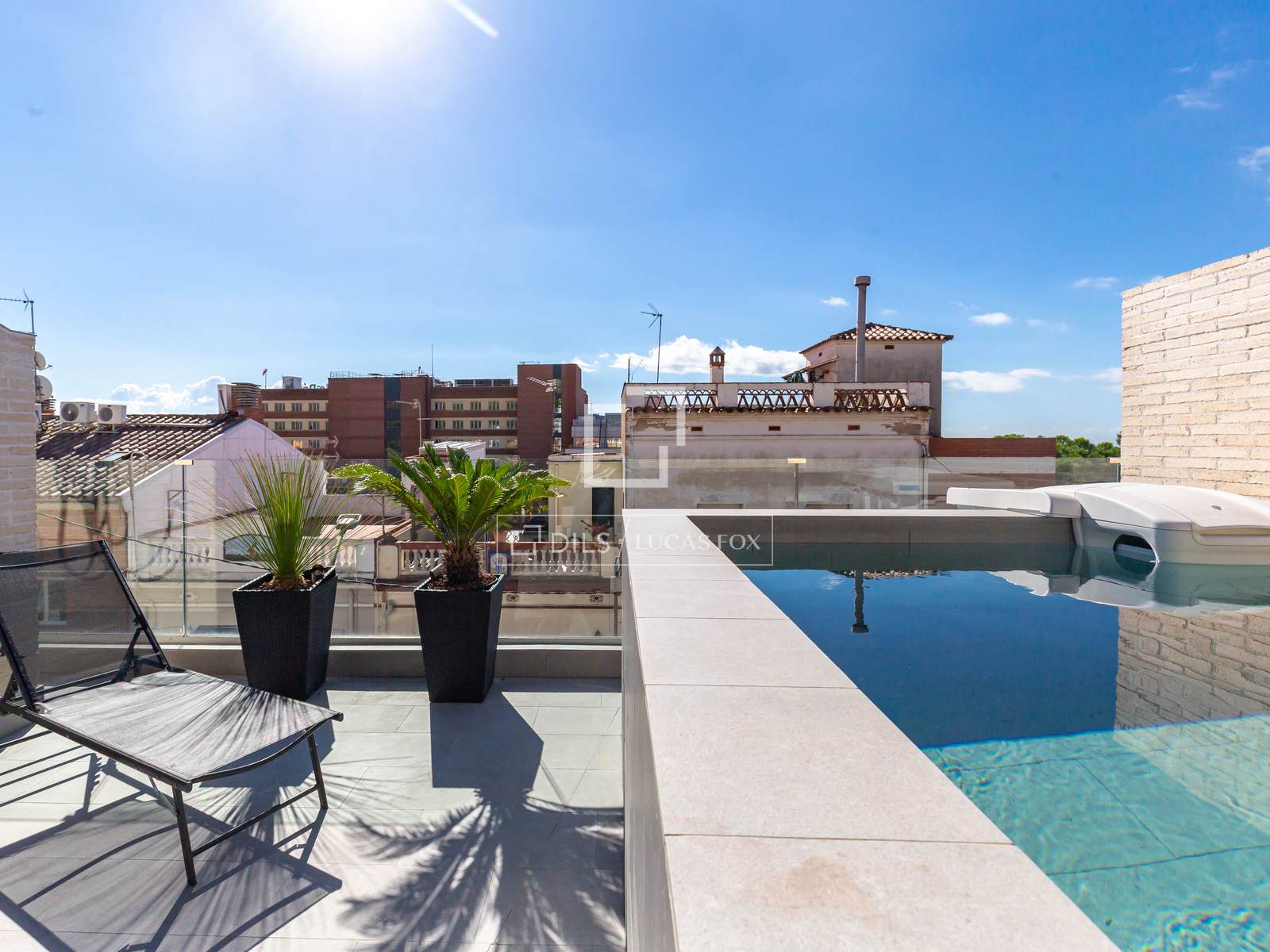 Huvila Esplugues de Llobregat, Barcelona, Espanja 3 makuuhuonetta, 240 m2 No. 160836