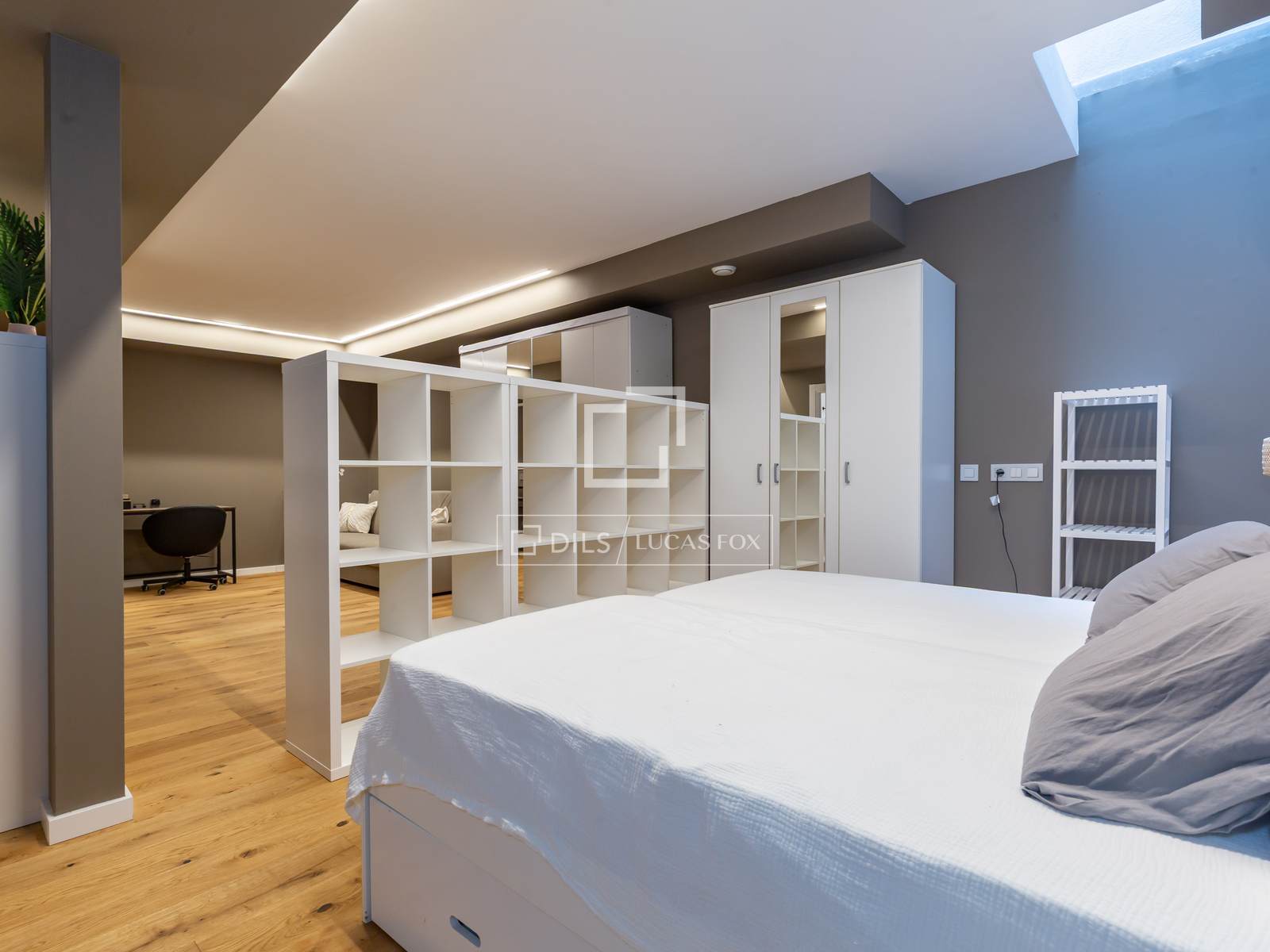 Huvila Esplugues de Llobregat, Barcelona, Espanja 3 makuuhuonetta, 240 m2 No. 160836