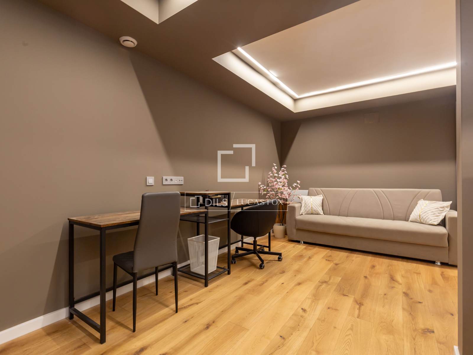 Huvila Esplugues de Llobregat, Barcelona, Espanja 3 makuuhuonetta, 240 m2 No. 160836
