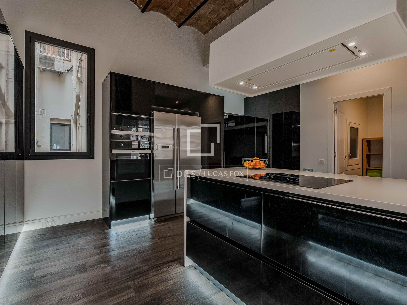 Huoneisto Barcelona, Espanja 3 makuuhuonetta, 212 m2 No. 160835