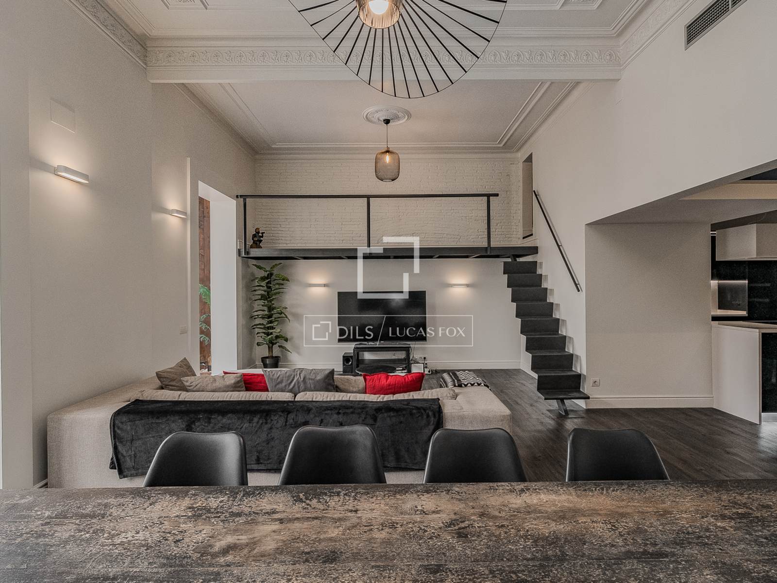 Huoneisto Barcelona, Espanja 3 makuuhuonetta, 212 m2 No. 160835