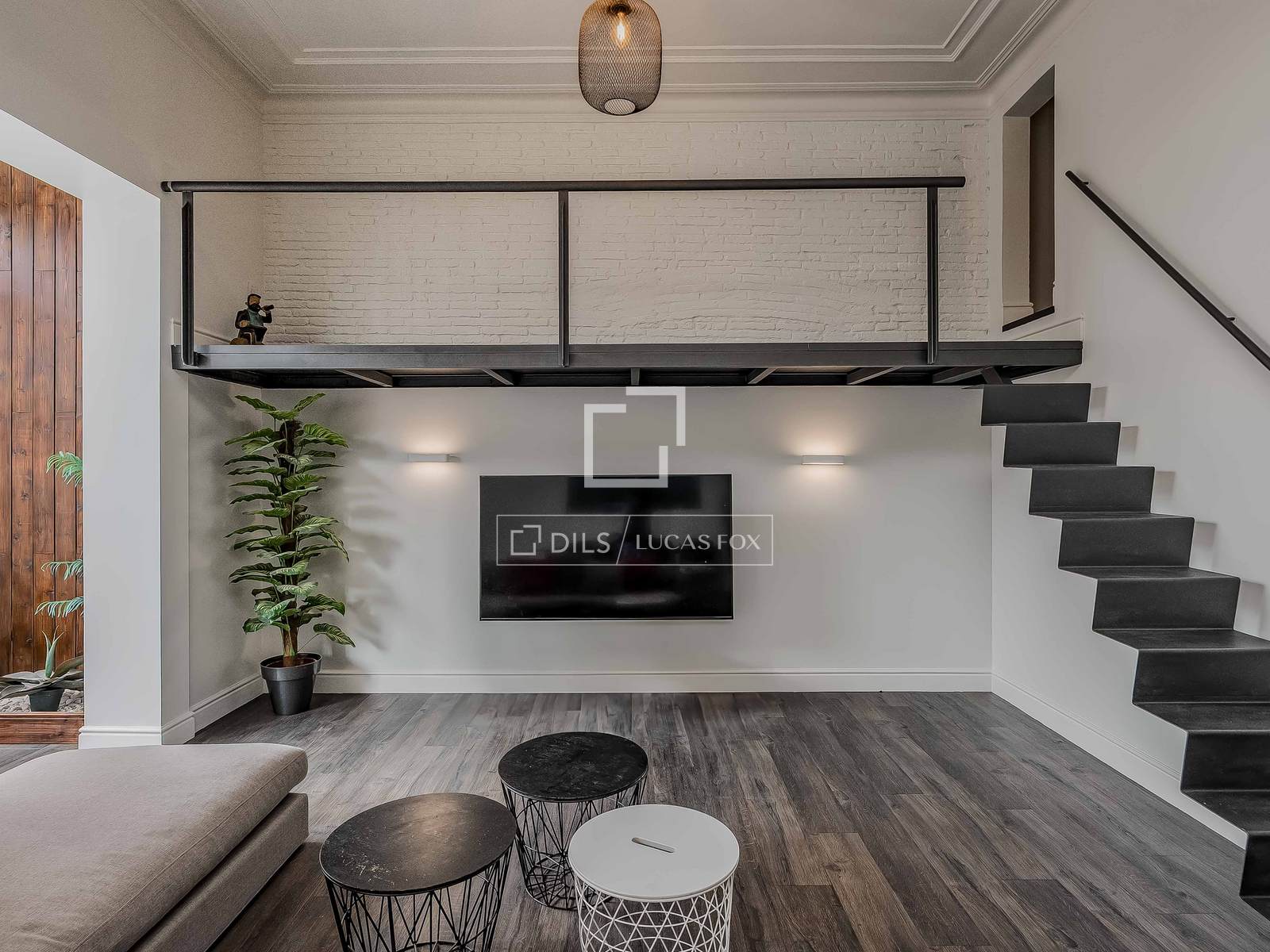 Huoneisto Barcelona, Espanja 3 makuuhuonetta, 212 m2 No. 160835