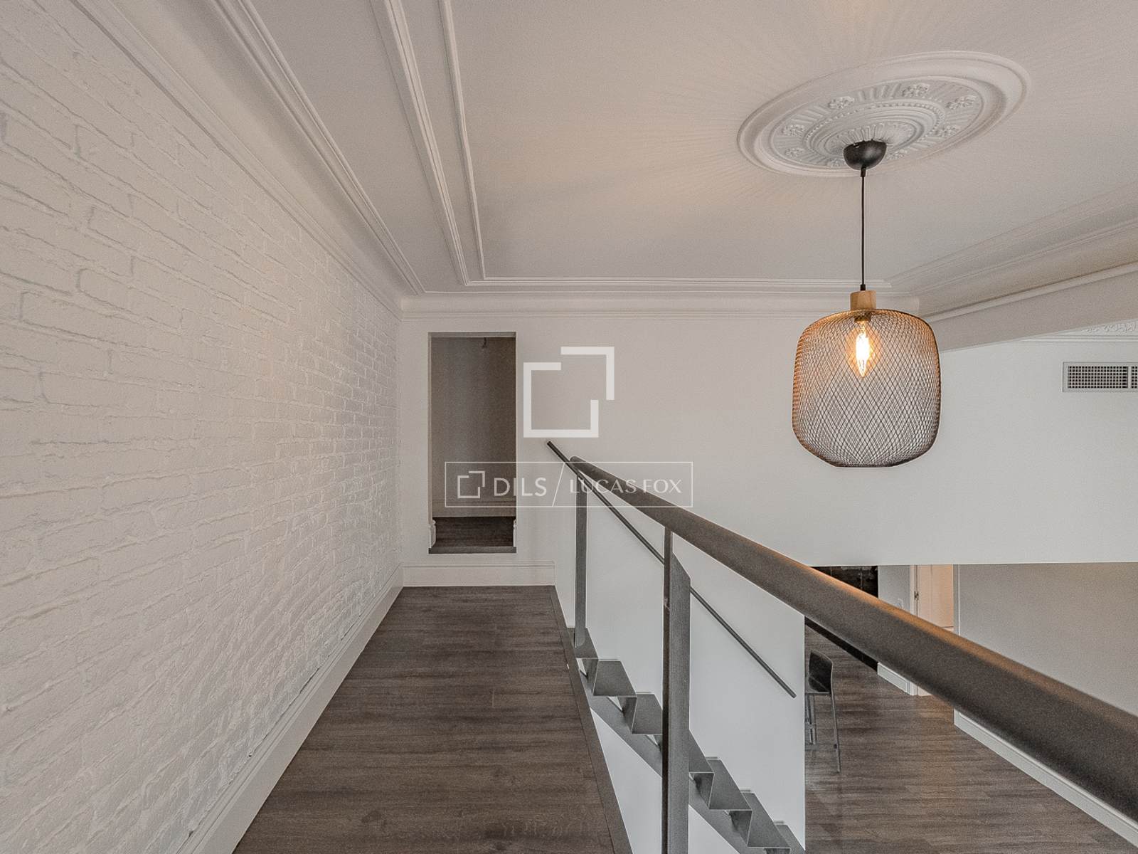 Huoneisto Barcelona, Espanja 3 makuuhuonetta, 212 m2 No. 160835