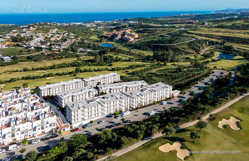 Apartment à Estepona, Malaga, Espagne 3 chambres, 184 m2 No. 105302