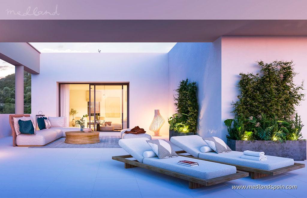 Apartment à Estepona, Malaga, Espagne 3 chambres, 184 m2 No. 105302
