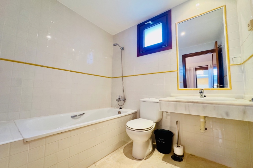 Apartment in Punta Prima, Alicante, Spain 2 bedrooms, 95 sq.m. No. 145430