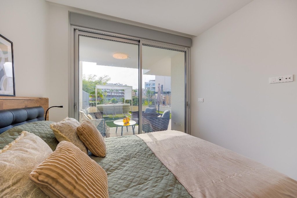 Apartment in Alicante, Spain 2 bedrooms, 69 sq.m. No. 145431