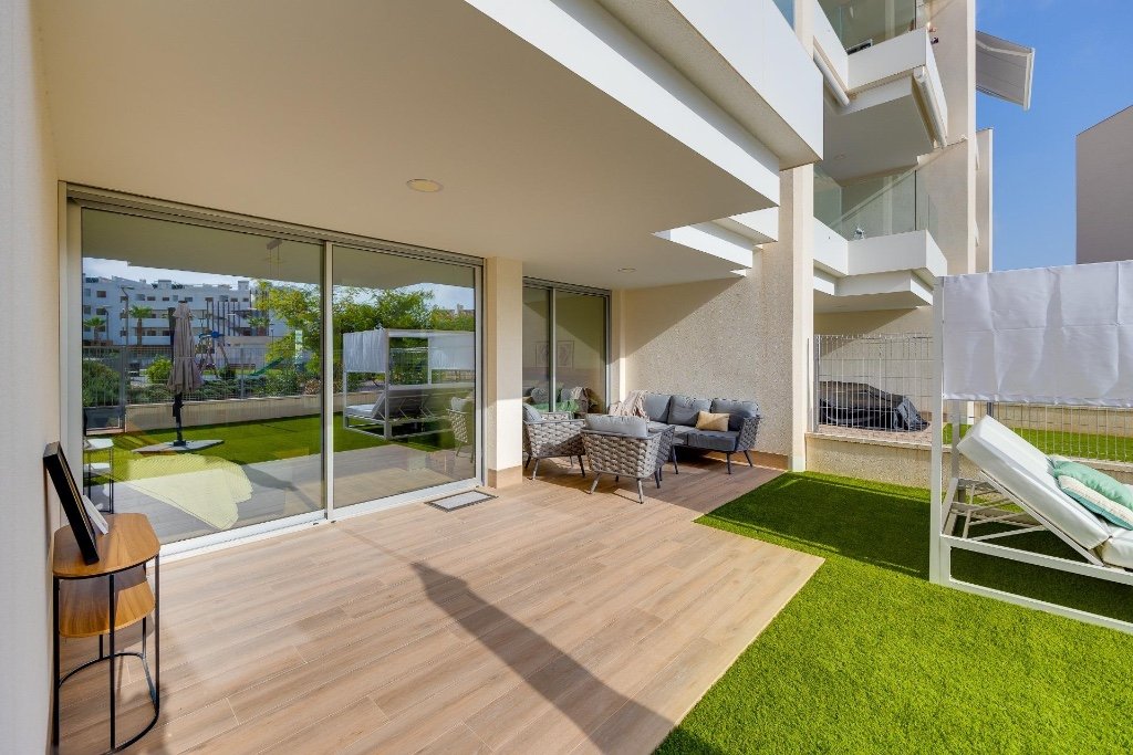 Apartment in Alicante, Spain 2 bedrooms, 69 sq.m. No. 145431