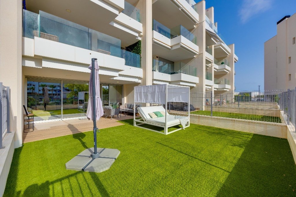 Apartment in Alicante, Spain 2 bedrooms, 69 sq.m. No. 145431