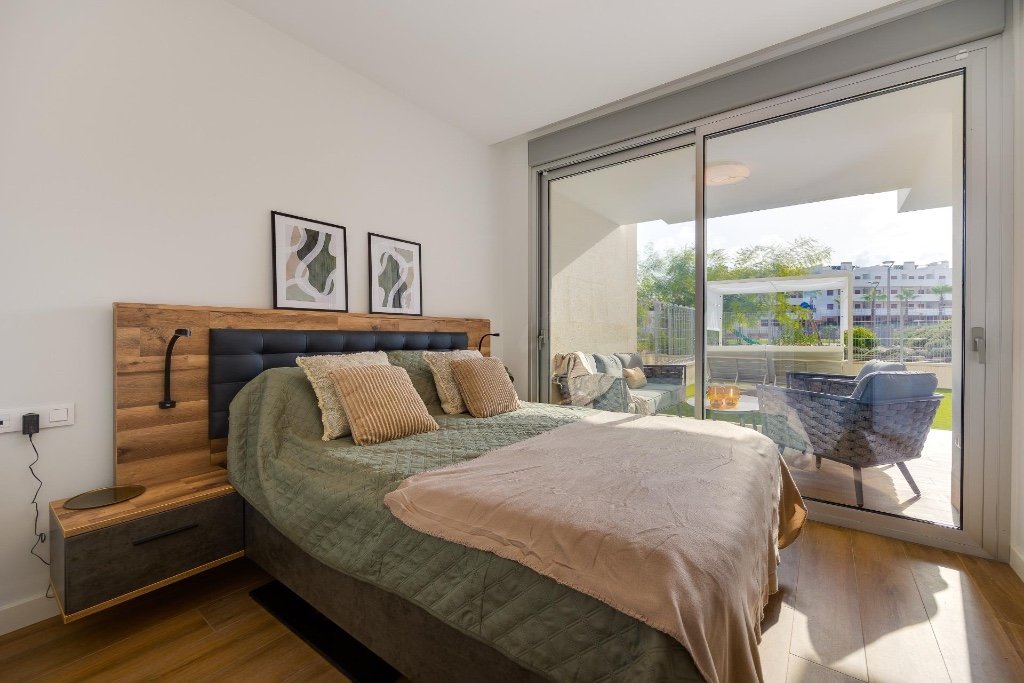 Apartment in Alicante, Spain 2 bedrooms, 69 sq.m. No. 145431