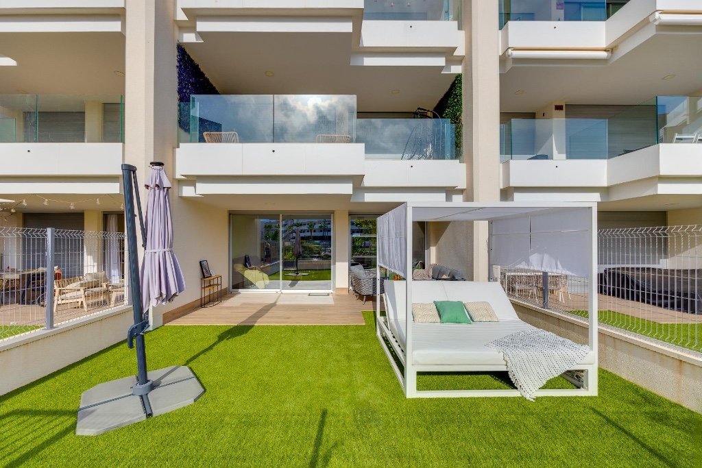 Apartment in Alicante, Spain 2 bedrooms, 69 sq.m. No. 145431