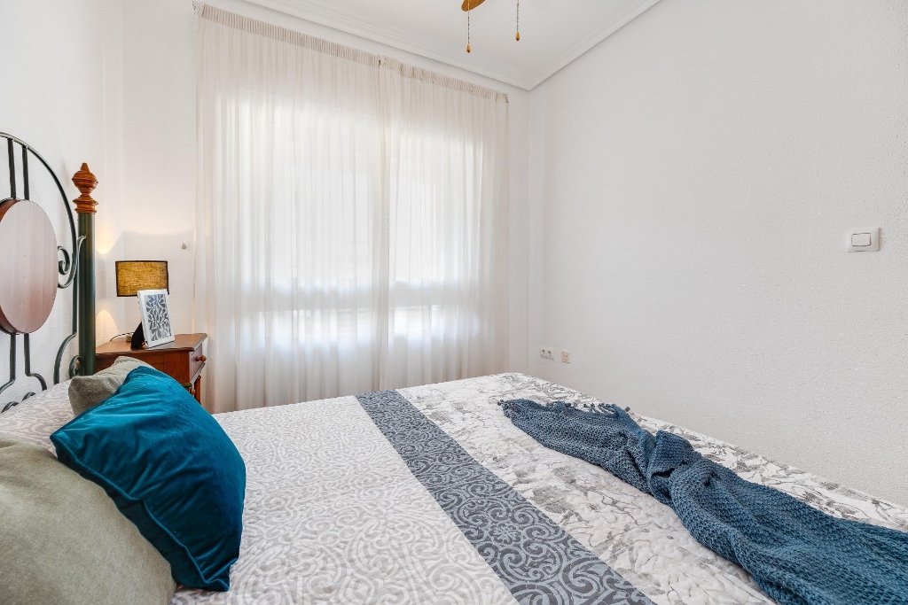 Huoneisto Torrevieja, Alicante, Espanja 2 makuuhuonetta, 105 m2 No. 145432