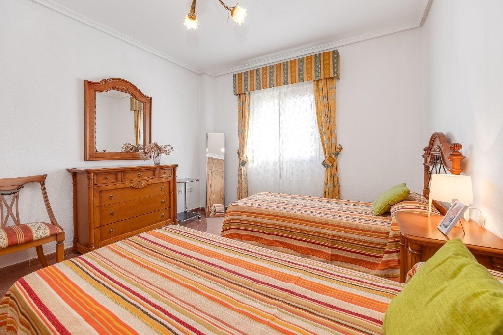 Huoneisto Torrevieja, Alicante, Espanja 2 makuuhuonetta, 105 m2 No. 145432