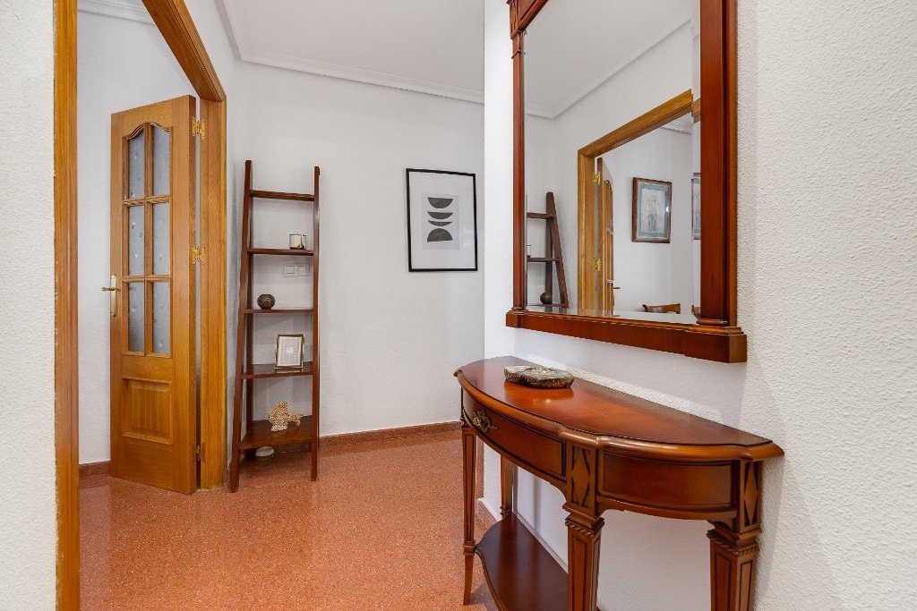 Huoneisto Torrevieja, Alicante, Espanja 2 makuuhuonetta, 105 m2 No. 145432