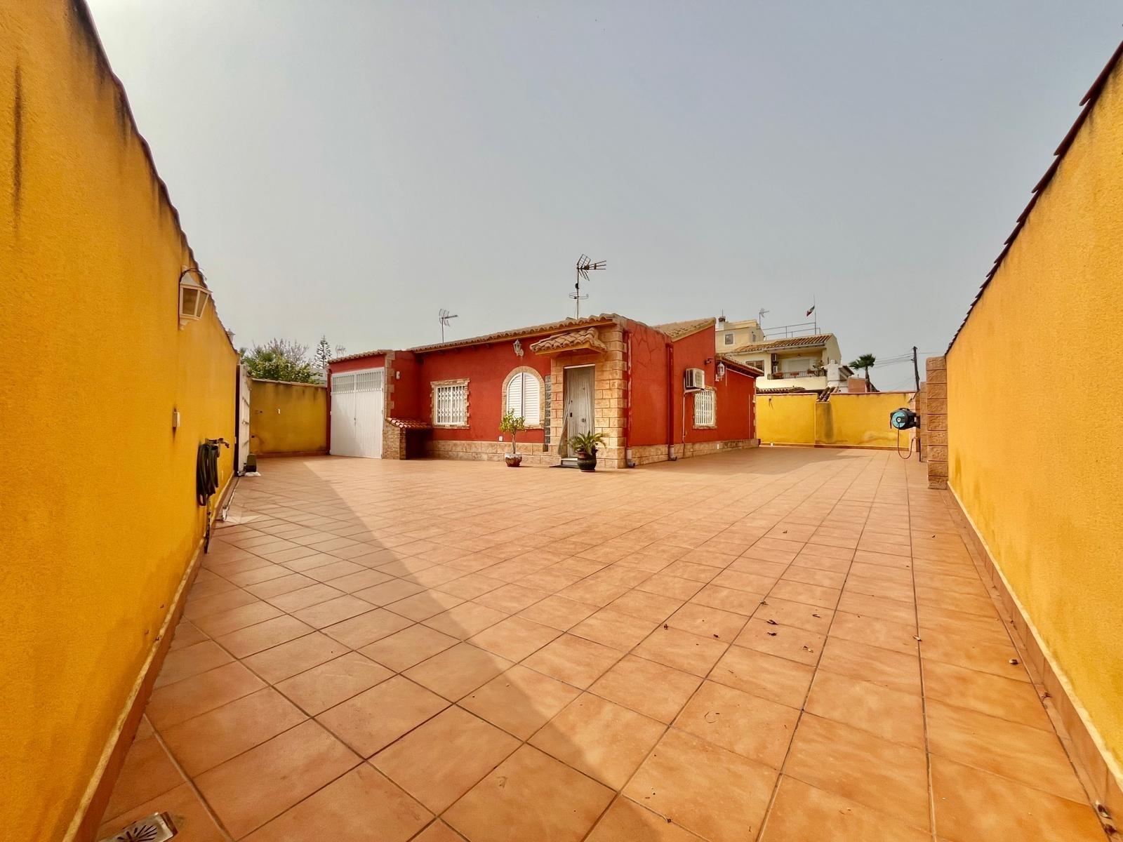 Villa en Los Balcones, Alicante, España 2 dormitorios, 120 m2 No. 155937