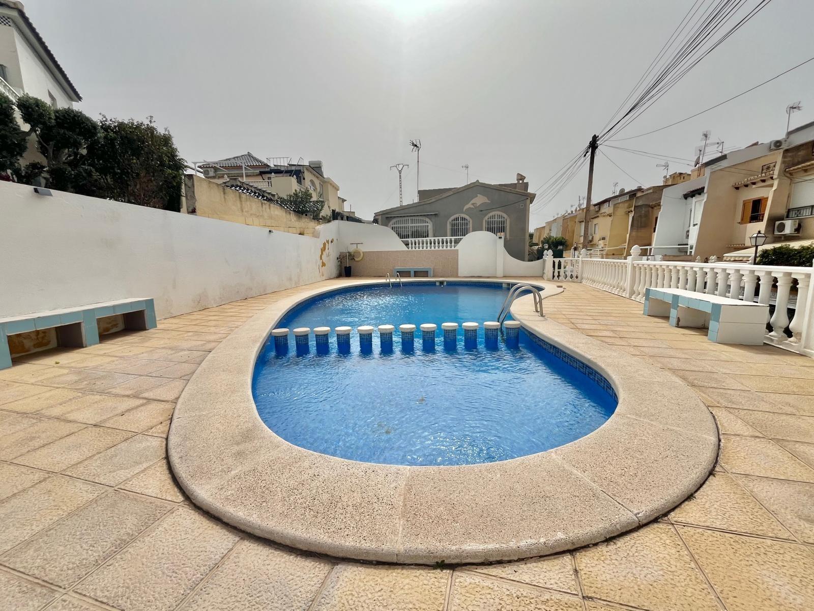 Villa en Los Balcones, Alicante, España 2 dormitorios, 120 m2 No. 155937