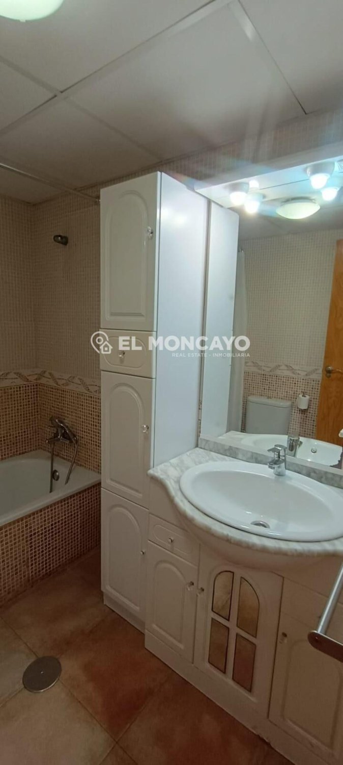 Apartment à Guardamar del Segura, Alicante, Espagne 2 chambres, 75 m2 No. 183813