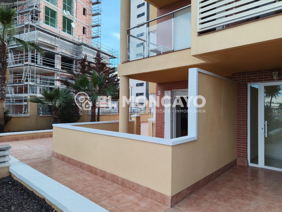 Apartment à Guardamar del Segura, Alicante, Espagne 2 chambres, 75 m2 No. 183813