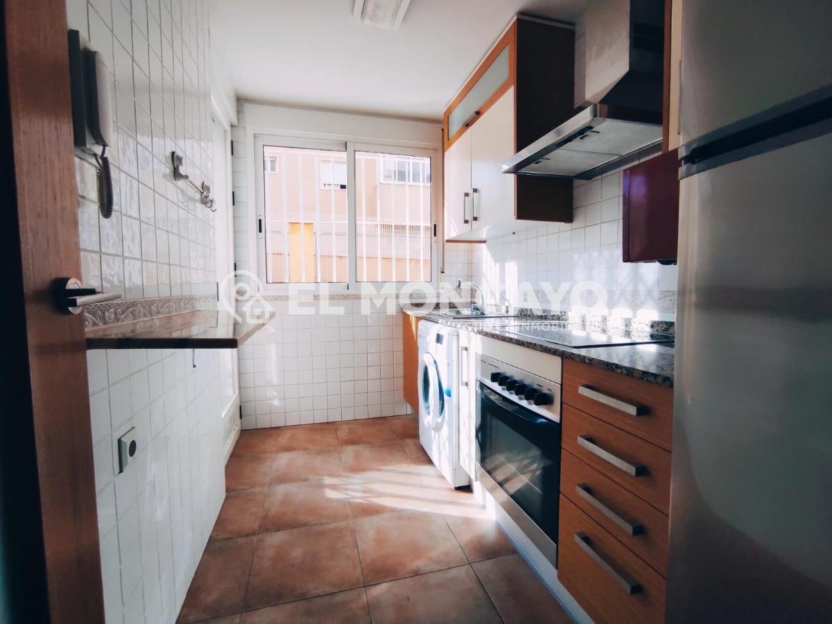 Apartment à Guardamar del Segura, Alicante, Espagne 2 chambres, 75 m2 No. 183813