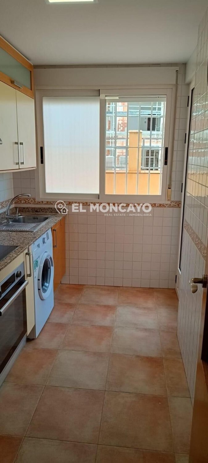 Apartment à Guardamar del Segura, Alicante, Espagne 2 chambres, 75 m2 No. 183813