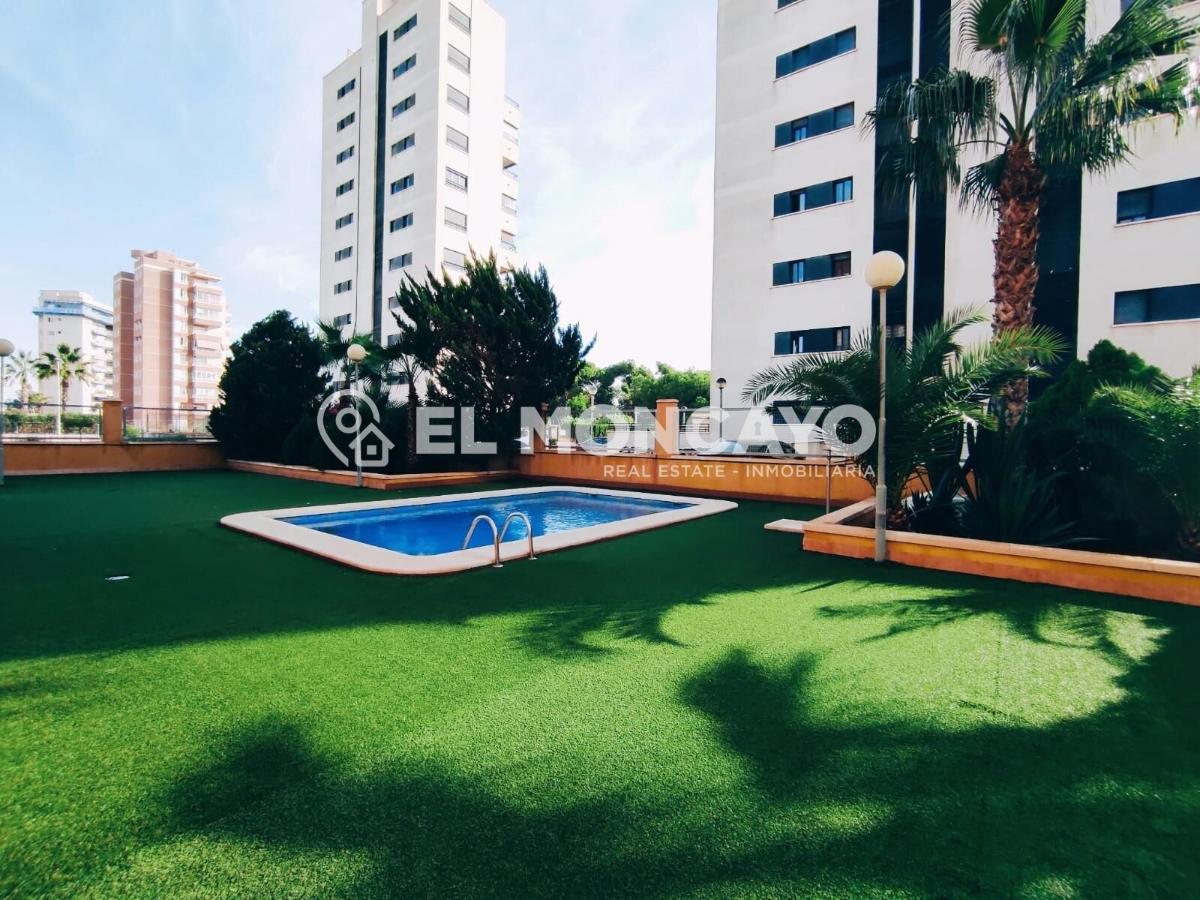 Apartment à Guardamar del Segura, Alicante, Espagne 2 chambres, 75 m2 No. 183813