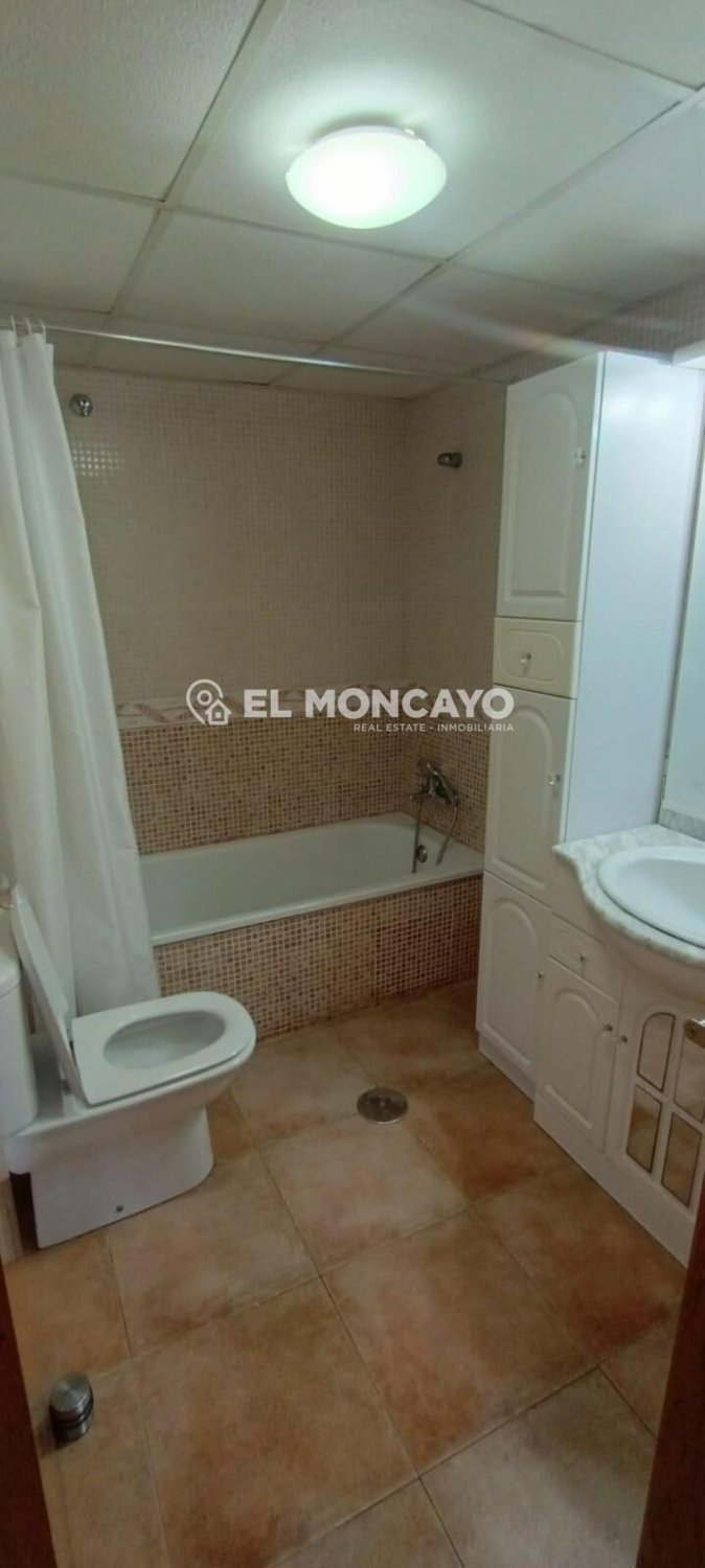 Apartment à Guardamar del Segura, Alicante, Espagne 2 chambres, 75 m2 No. 183813