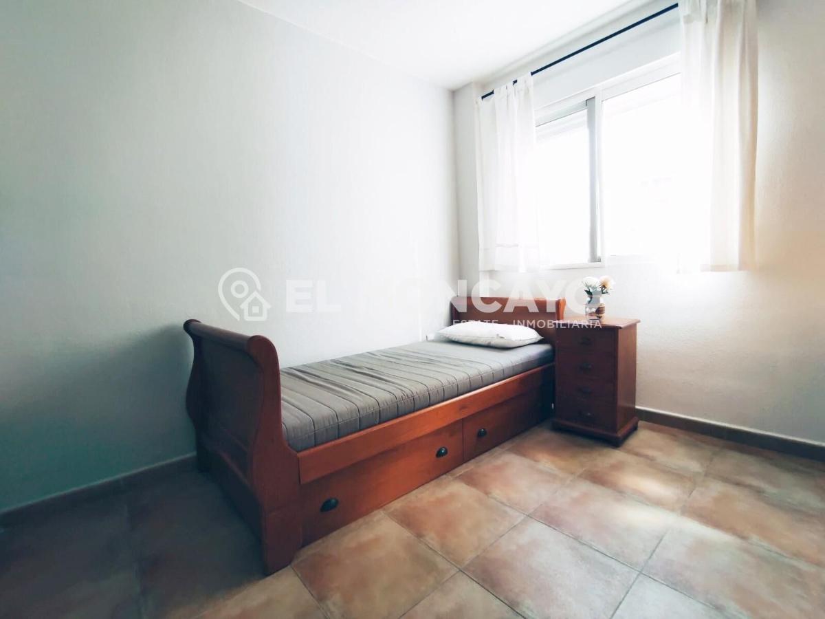 Apartment à Guardamar del Segura, Alicante, Espagne 2 chambres, 75 m2 No. 183813