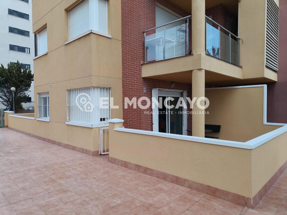 Apartment à Guardamar del Segura, Alicante, Espagne 2 chambres, 75 m2 No. 183813