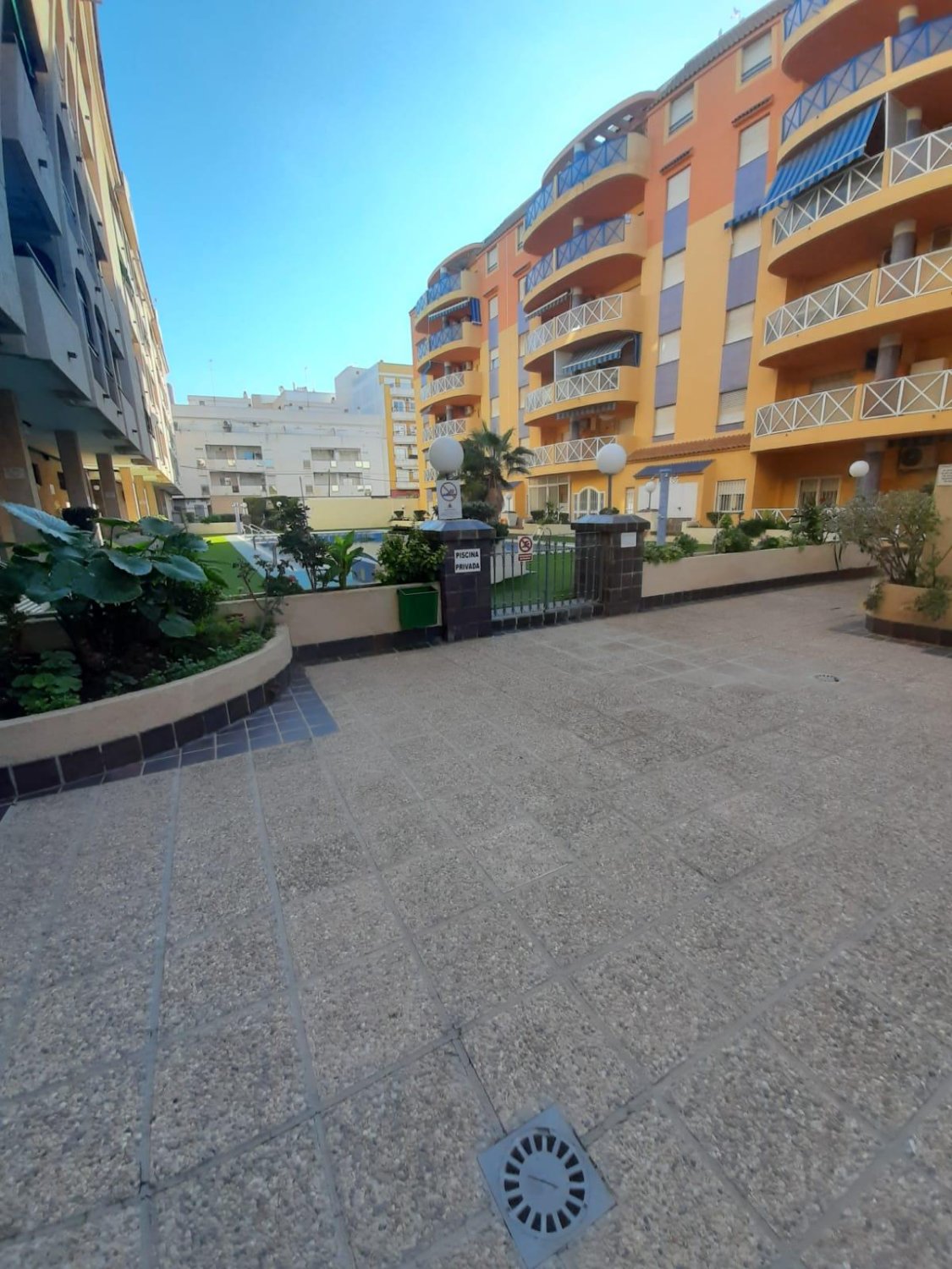 Lägenhet i Torrevieja, Alicante, Spanien 3 sovrum, 1 kvm. Nr. 183816