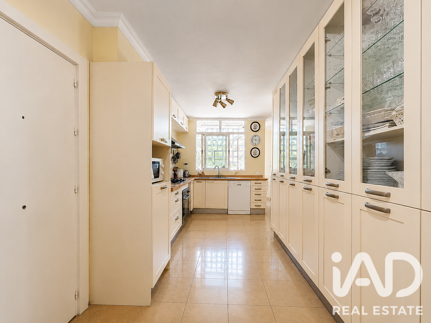 Appartamento a Malaga, Spagna 5 camere da letto, 200 mq. N° 192150
