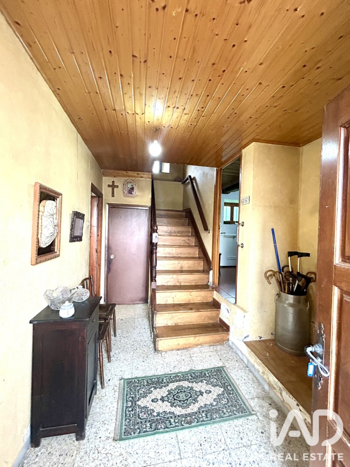 Huvila Riello, Leon, Espanja 4 makuuhuonetta, 384 m2 No. 192151