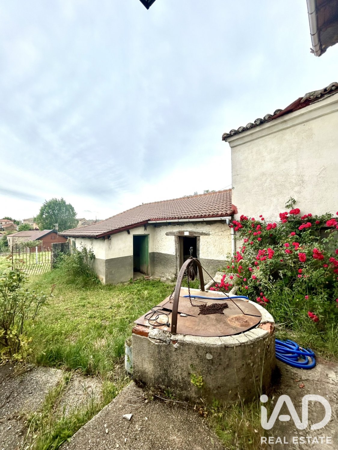 Huvila Riello, Leon, Espanja 4 makuuhuonetta, 384 m2 No. 192151