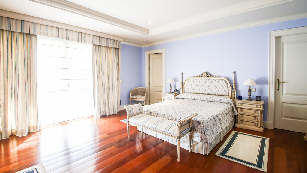 Villa à Pozuelo de Alarcon, Madrid, Espagne 6 chambres, 1233 m2 No. 102524