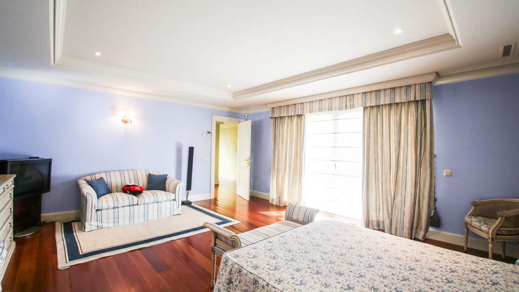 Villa à Pozuelo de Alarcon, Madrid, Espagne 6 chambres, 1233 m2 No. 102524