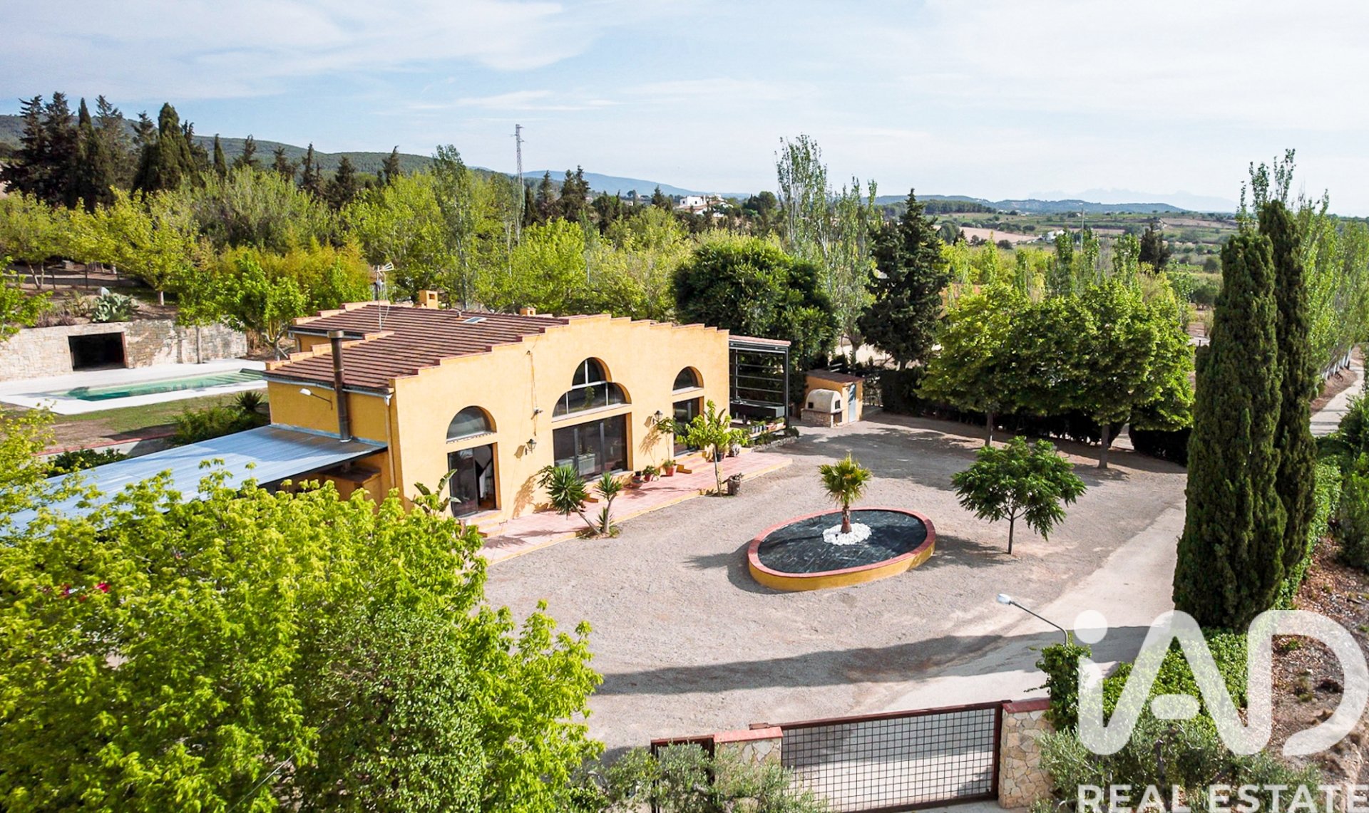 Talo Castellvi de la Marca, Barcelona, Espanja 4 makuuhuonetta, 600 m2 No. 152270
