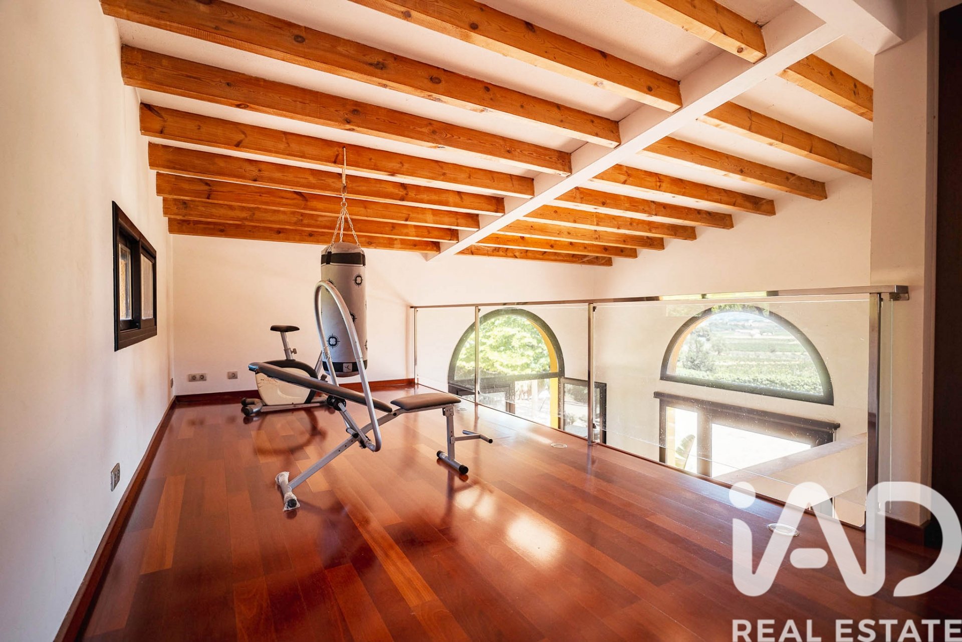 Talo Castellvi de la Marca, Barcelona, Espanja 4 makuuhuonetta, 600 m2 No. 152270