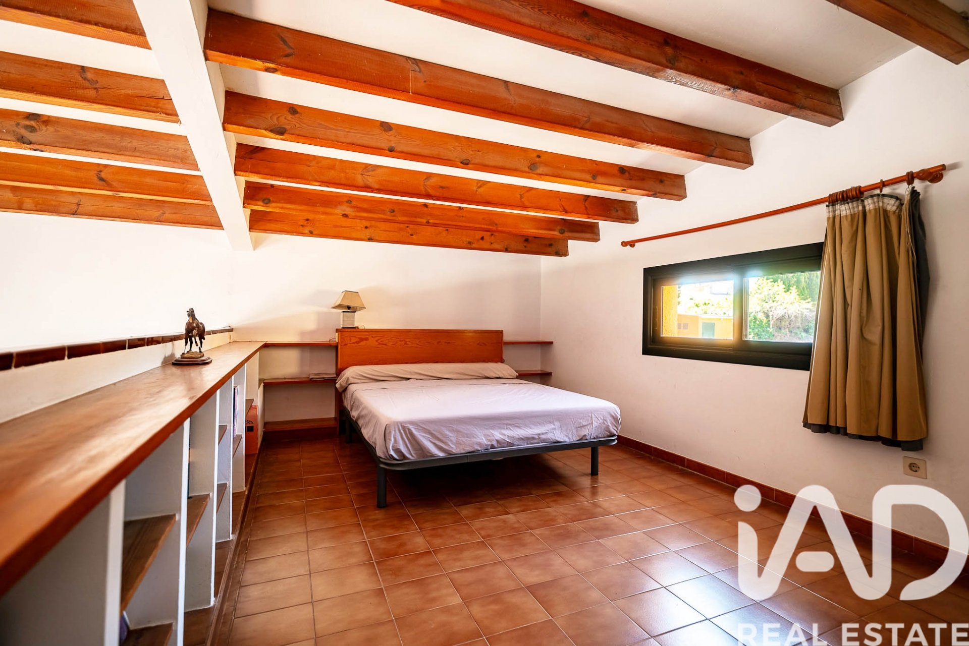 Talo Castellvi de la Marca, Barcelona, Espanja 4 makuuhuonetta, 600 m2 No. 152270