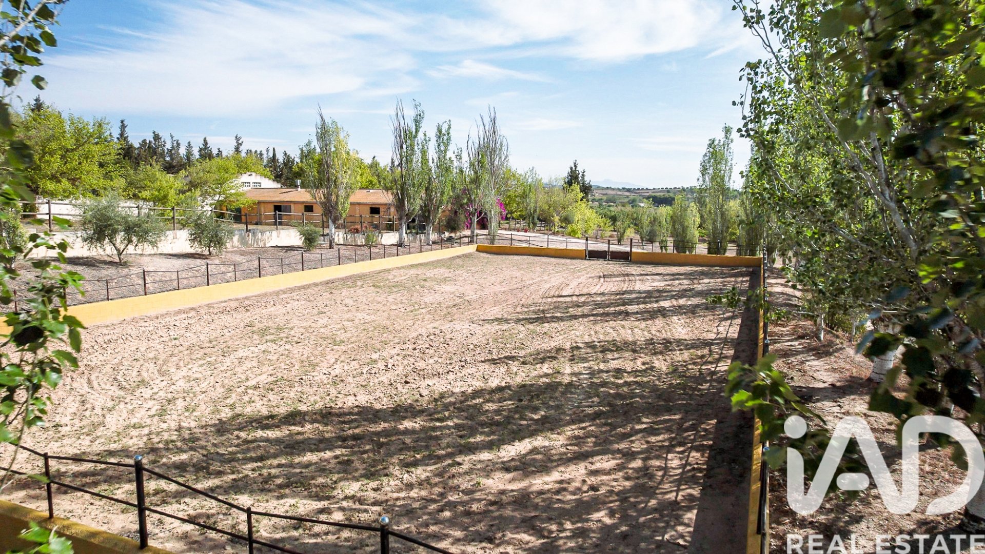 Talo Castellvi de la Marca, Barcelona, Espanja 4 makuuhuonetta, 600 m2 No. 152270