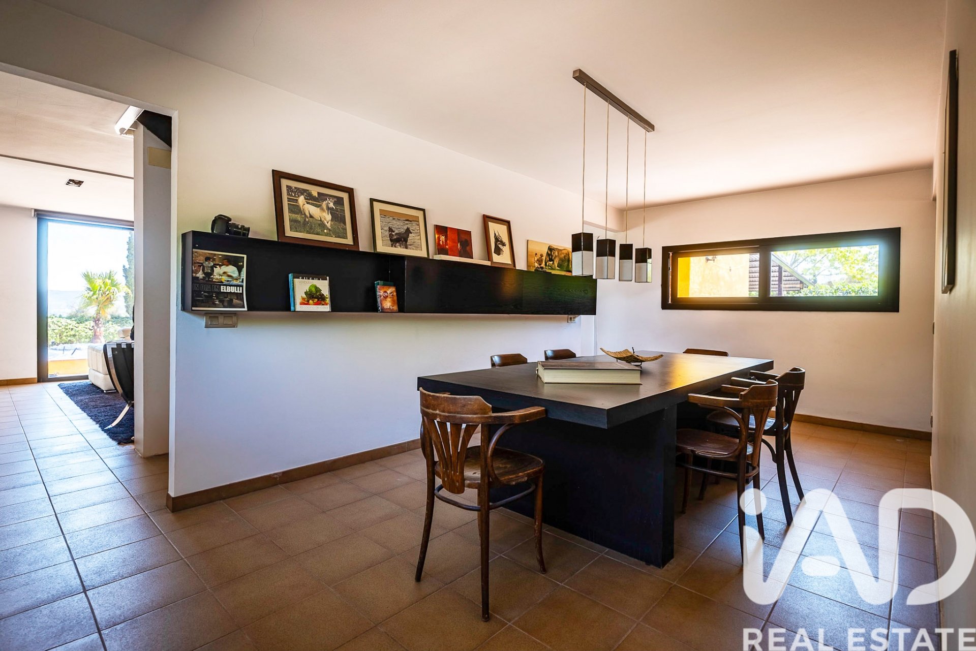Talo Castellvi de la Marca, Barcelona, Espanja 4 makuuhuonetta, 600 m2 No. 152270